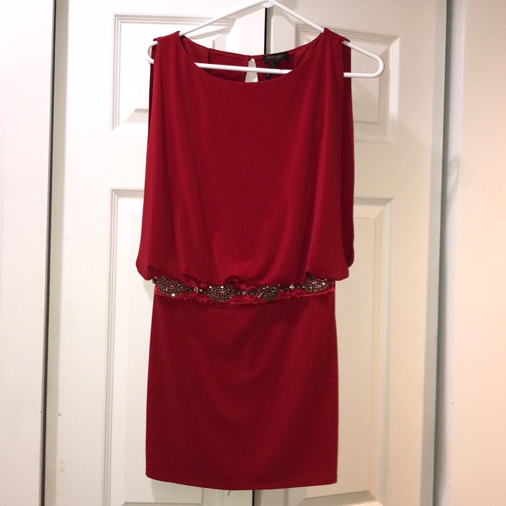 Sleeveless dress with sequin detail